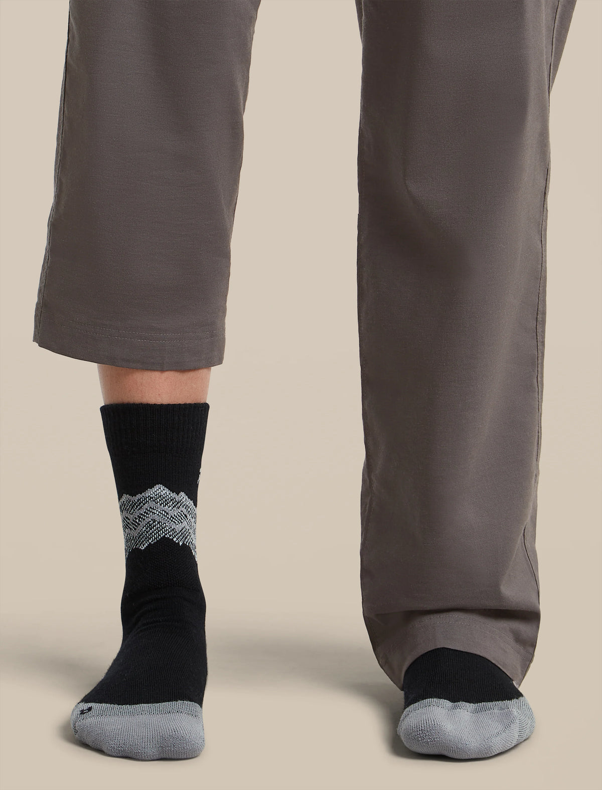 Women's Merino Hike+ Medium Crew Across the Peaks Socks